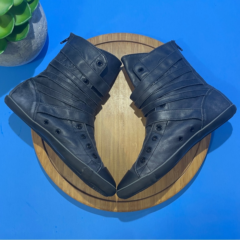 Converse All Star Black High Top Leather Sneaker Women’s 7 Skater Buckle Boot - Picture 6 of 8